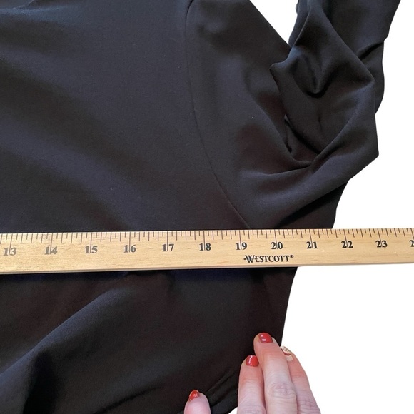 Halston Women's Black Solid 3/4 Sleeve -Front Zip-Size Large-Attached belt NWT - Picture 10 of 12